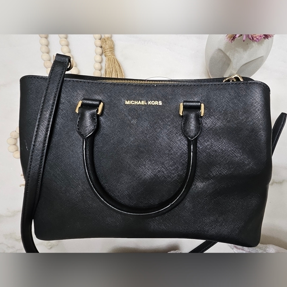 Michael Kors black leather purse